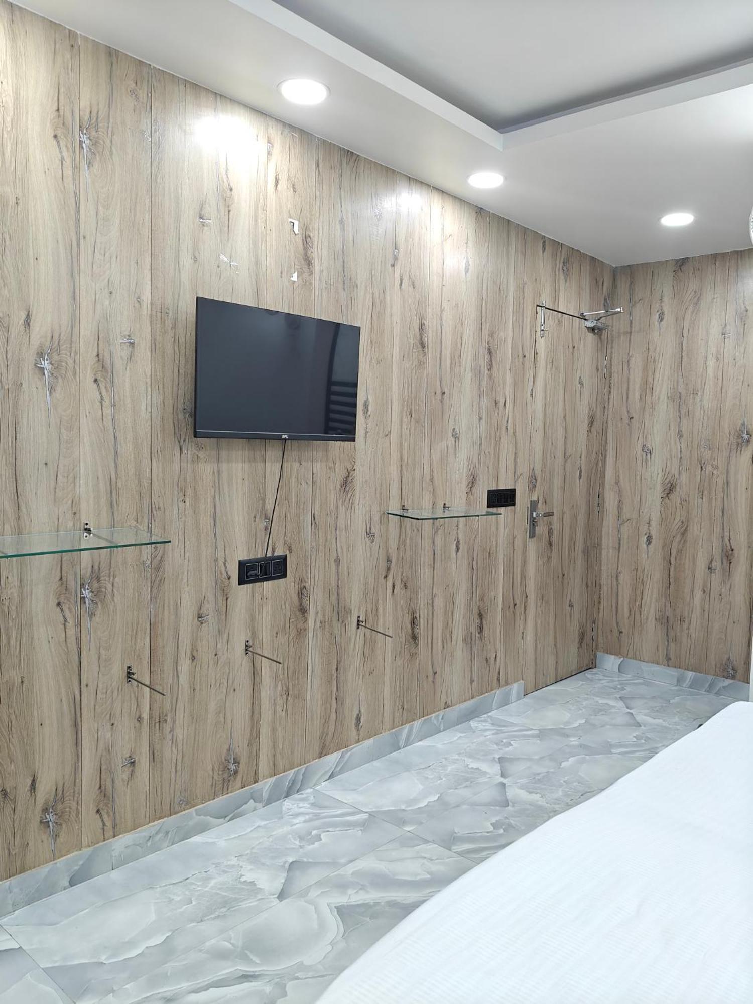 Hotel Love Inn Lucknow Luaran gambar